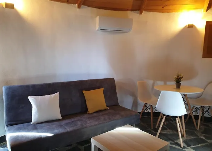 Chozos Flores De La Dehesa * Calzadilla