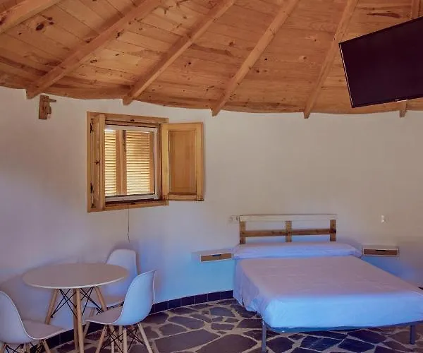 Chozos Flores De La Dehesa Lodge